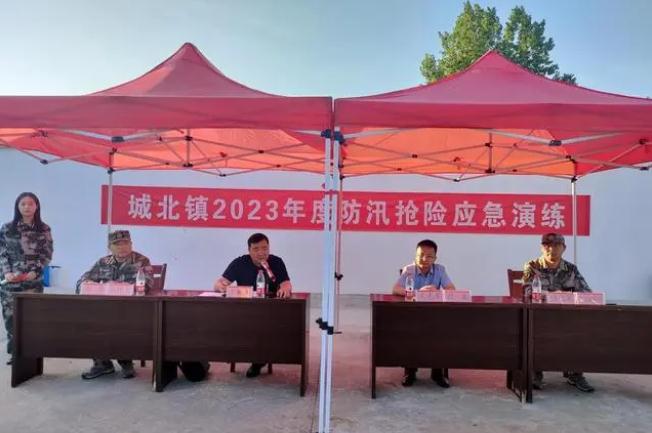 “汛”速行動(dòng)，以練筑防！金安區(qū)城北鎮(zhèn)開展防汛搶險(xiǎn)應(yīng)急演練